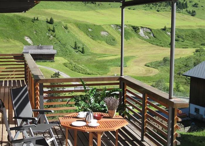 Hus Hoerili 公寓 *